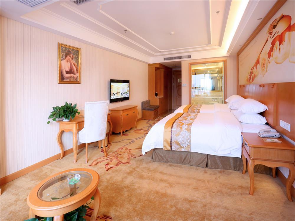 Vienna International Hotel Yantai Changjiang Road Xingyi Square Branch Exterior foto
